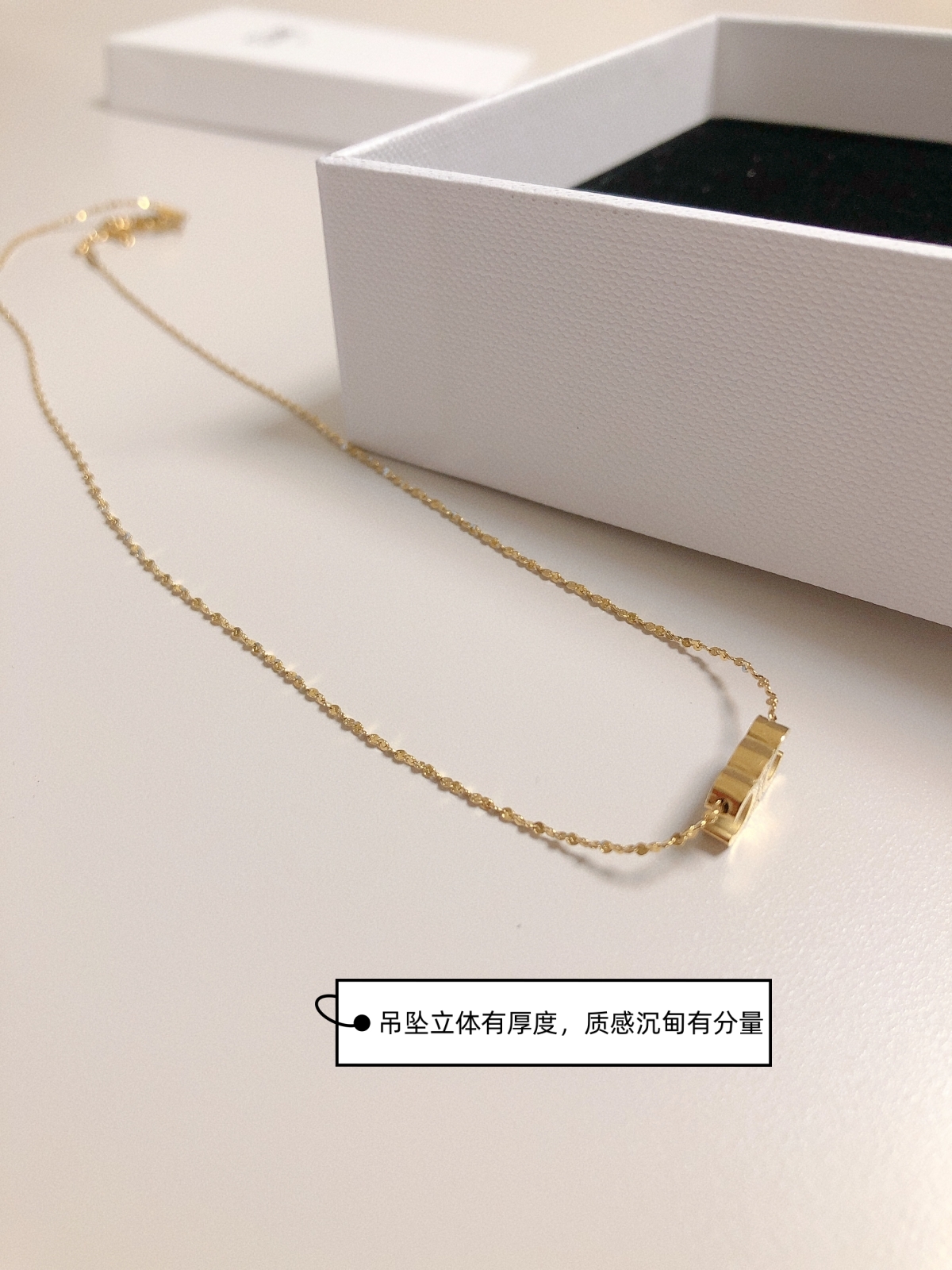 The triumphal arch necklace is matched with the strategy girls' collarbone 18K gold filled without fading 2023 new burst small fragrance decoration