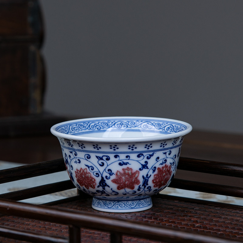 沐茗窑仿永乐青花釉里红缠枝莲压手杯纯手工景德镇陶瓷茶杯主人杯