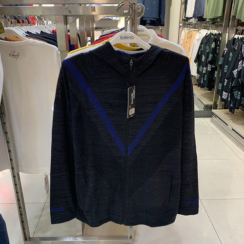 班尼路开胸连帽拼色外套