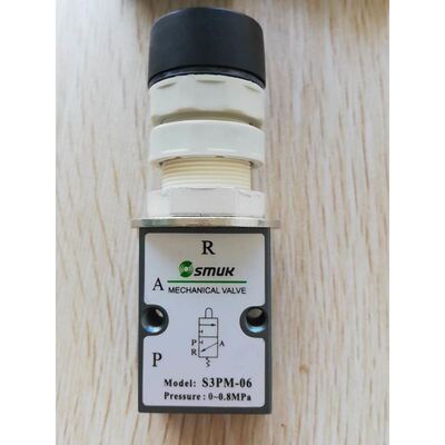 TDK-LAMBDA工业电源，工程，成色很漂亮，剩余一个