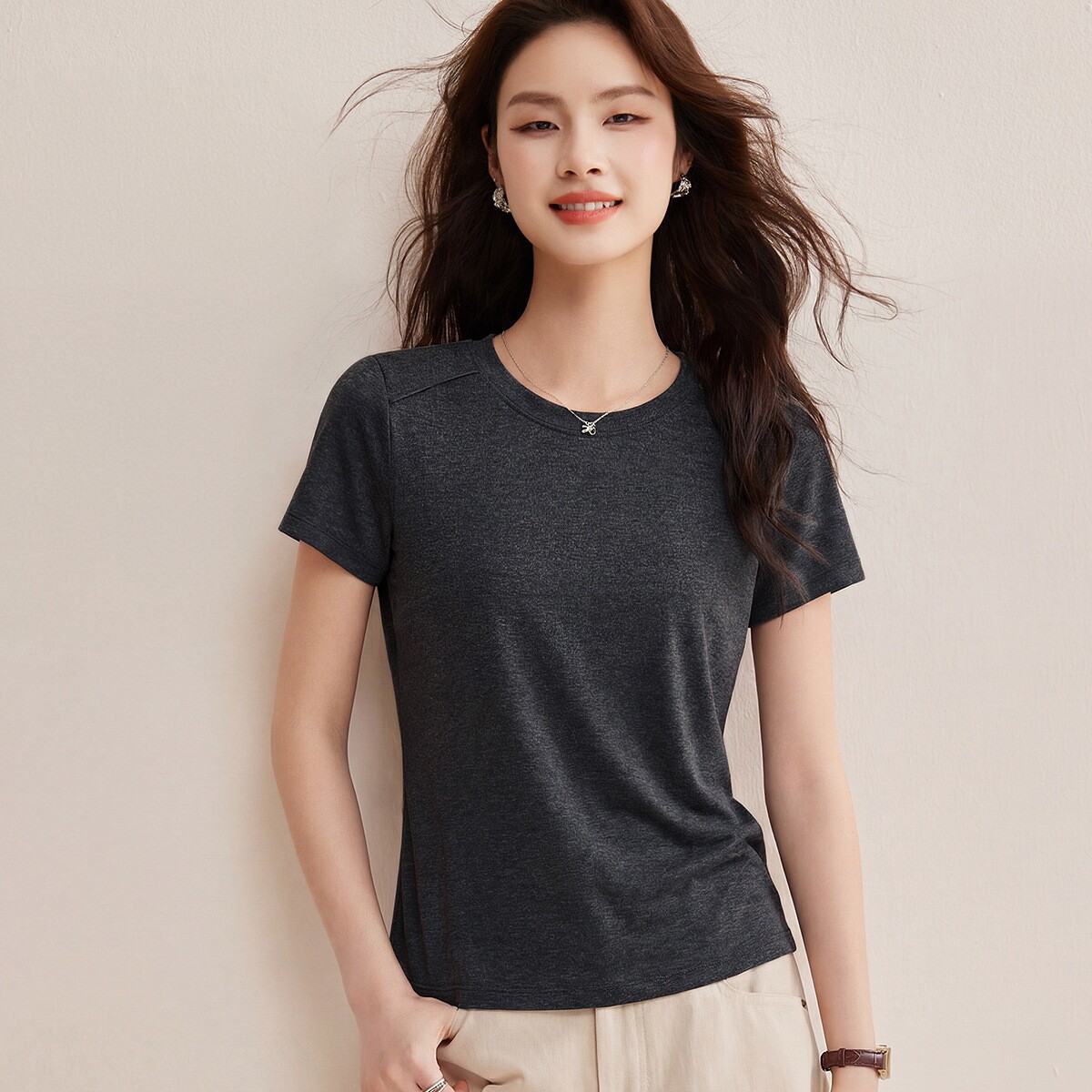高级软糯天丝时尚美背短袖T恤女