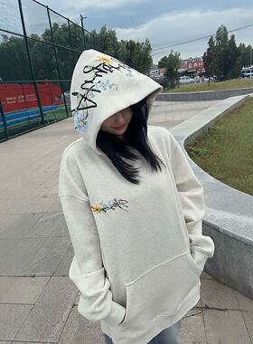 美式复古重工花卉刺绣连帽衫卫衣女早秋初高中学生宽松慵懒风上衣