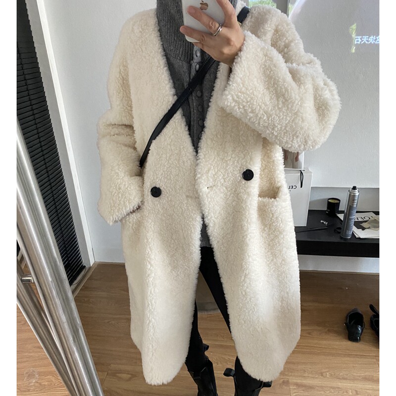 100绵羊羔毛皮毛一体皮草外套女中长款2025秋冬V领简约羊剪绒大衣