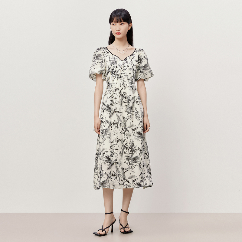 HPLY荷比俪夏季新款女V领花边型水墨感印花连衣裙HMD26750196
