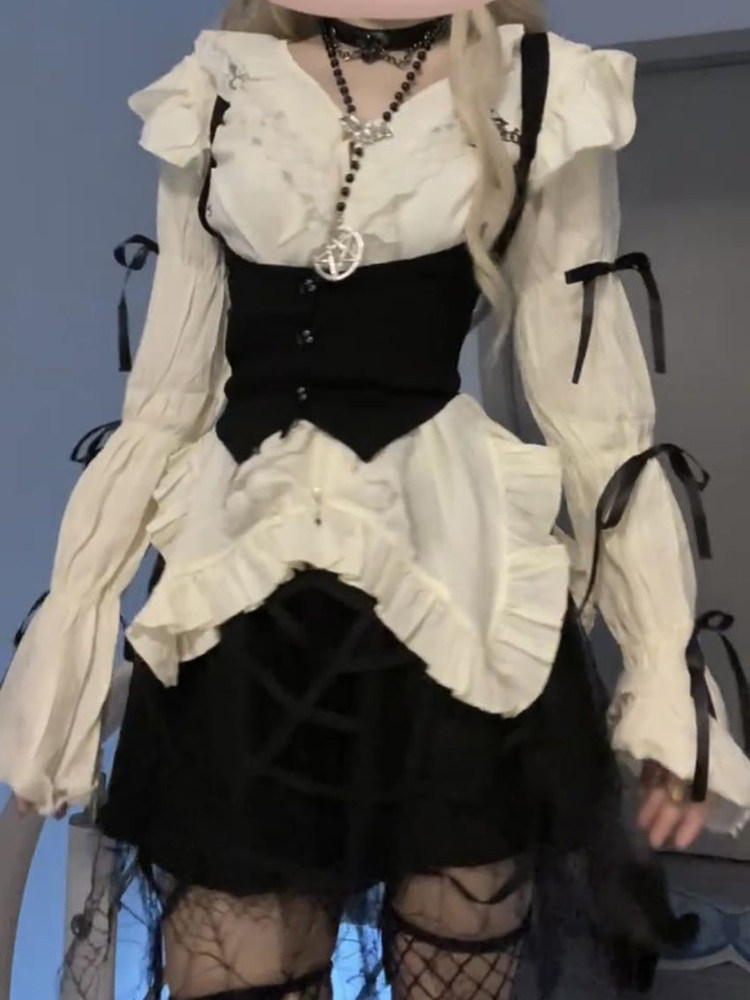 蕾丝木耳边衬衣马甲短裙子三件套