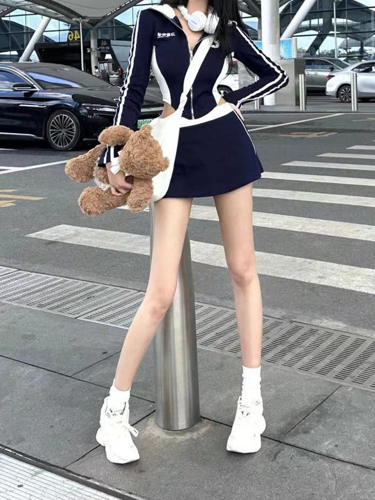 撞色高领拉链上衣修身短裙两件套