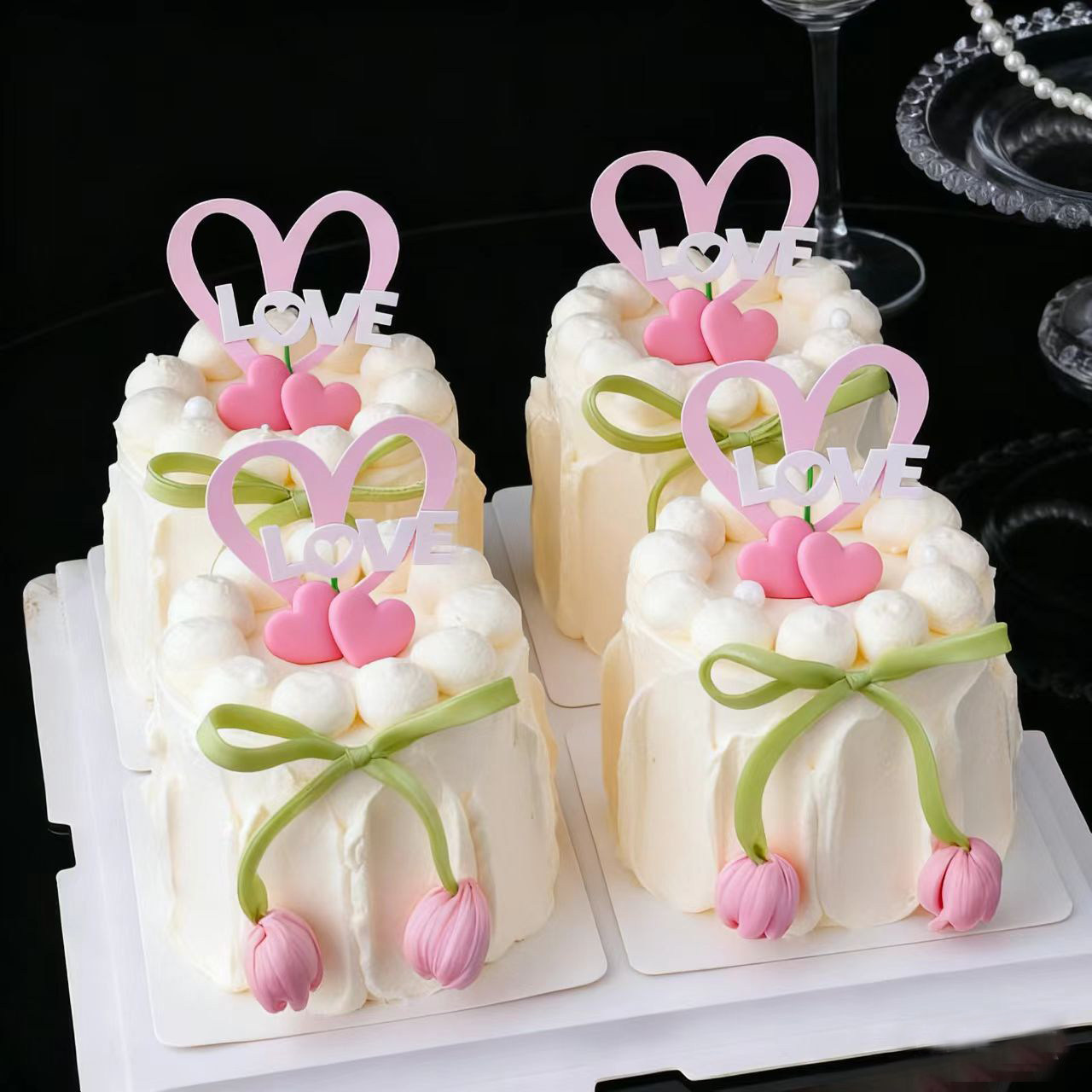 情人节爱心love蛋糕装饰插件蝴蝶结郁金香花苞生日烘焙情侣送闺蜜,节庆用品/礼品,蛋糕/烘焙装饰用品,淘宝优惠券,粉丝福利购,淘宝优惠卷