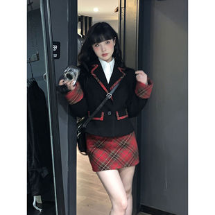 【卡普里】冬季新款复古英伦风学院风减龄红格外套半裙套装