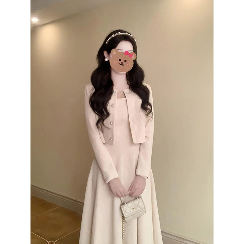 短款西装外套+连衣裙两件套