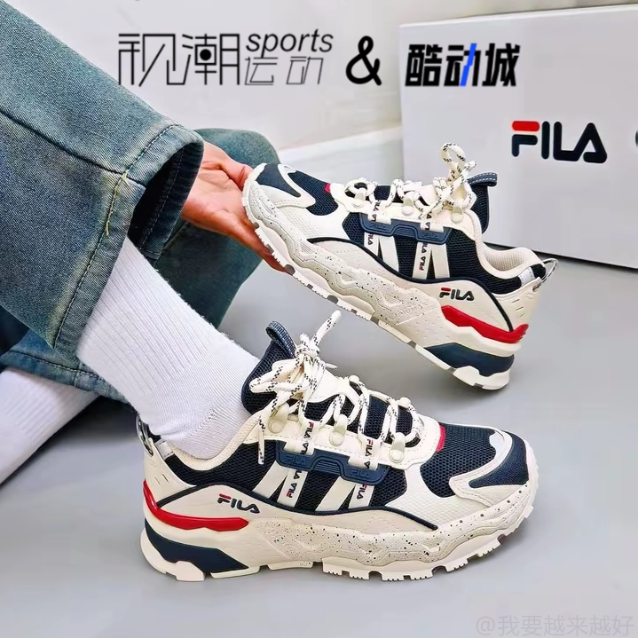 FILA斐乐满天星白蓝红男女复古防滑厚底跑步老爹鞋F12W/M134155FW