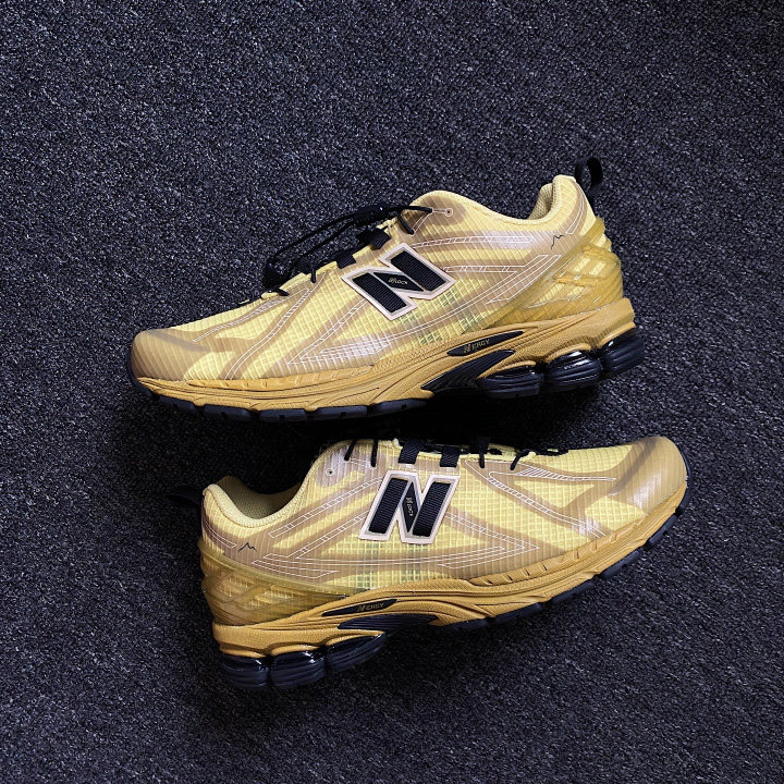 NB1906R黄色柔软舒适休闲跑步鞋