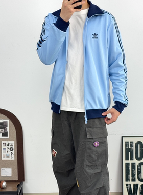 Adidas阿迪达斯 蓝色男女运动休闲条纹立领修身夹克外套JP2521