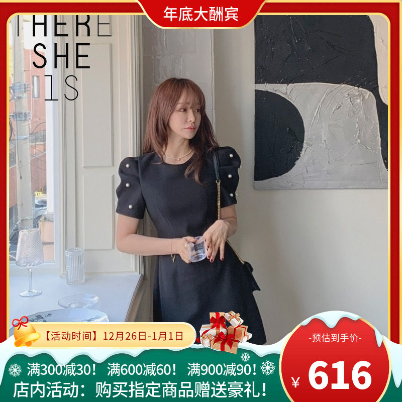 女装正品复古新款显瘦THERE SHE IS珍珠装饰泡泡袖迷你连衣裙
