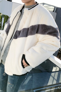 羊羔毛复古秋冬港风男士兔毛休闲大码拼接棒球男夹克图片