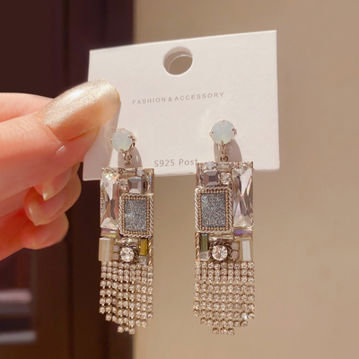 高级感轻奢设计师款锆石流苏耳环女复古宫廷风气质长款耳坠耳饰