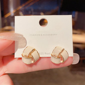 精致小巧打结几何三角耳环女复古法式 小众设计感耳钉2025年新款 潮