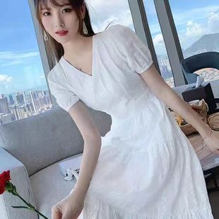 法式 2025春夏新款 收腰a字吊带裙女初恋小个子海边度假白色连衣裙