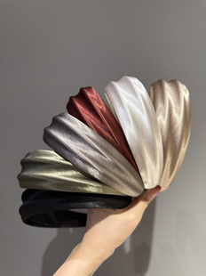 韩国高级感洋气时尚高颅顶发箍2025新款轻奢绸面宽边头箍压发卡女