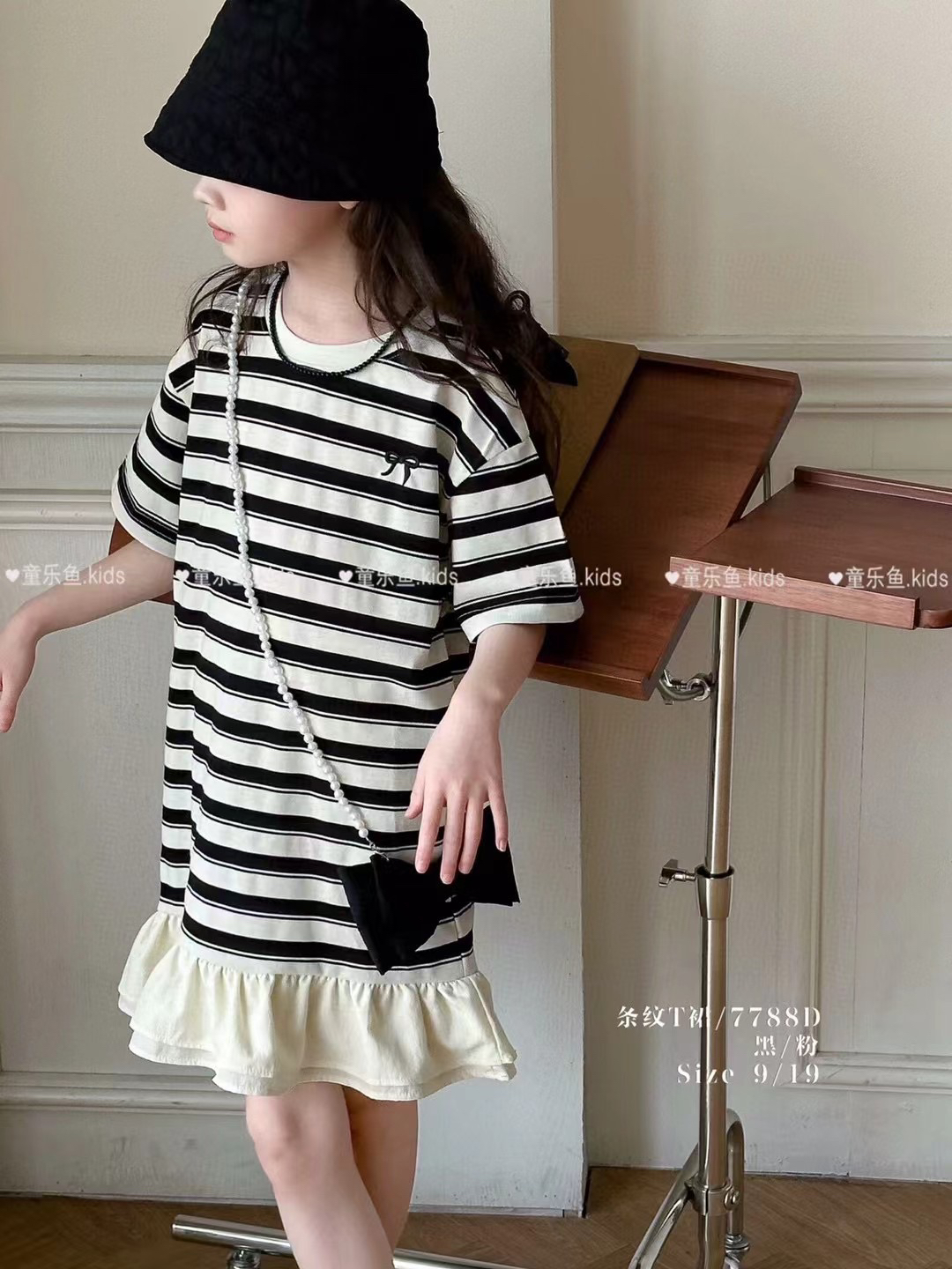 特价女童连衣裙夏款韩版新款黑白条纹短袖裙子公主裙洋气潮