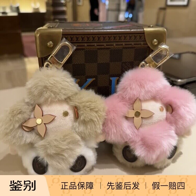 奢店 2025新款 LV/路易威登 VIVIENNE 包饰钥匙扣 M02348 M02324