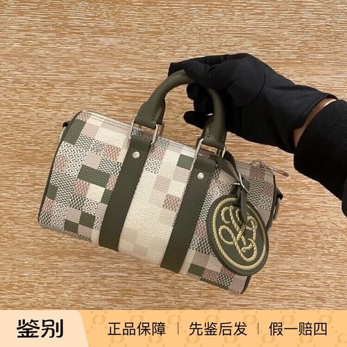 奢店代购 2025新款 LV/路易威登 KEEPALL 25 蛇年限定手袋 N00105