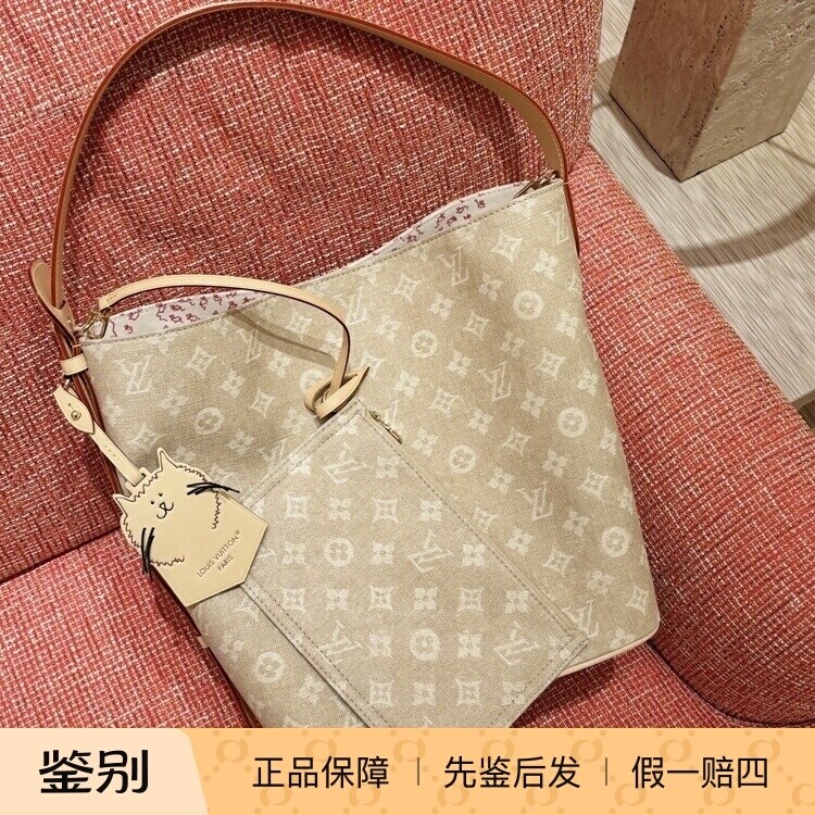 奢店代购 2025新款 LV/路易威登 ALL IN 猫咪联名水桶手袋 M25727
