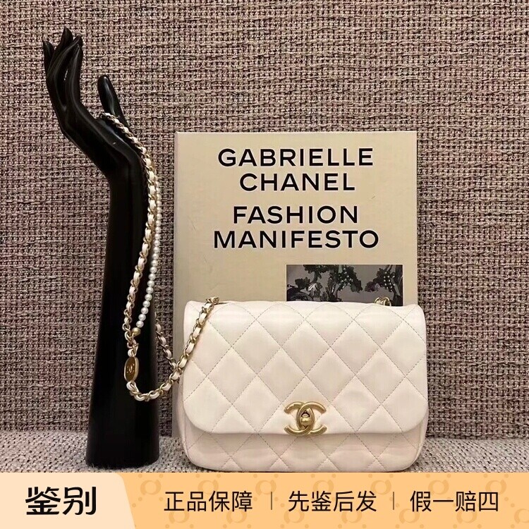 奢店代购 2025p 新款Chanel/香奈儿 亮面羊皮珍珠金币迷你口盖包