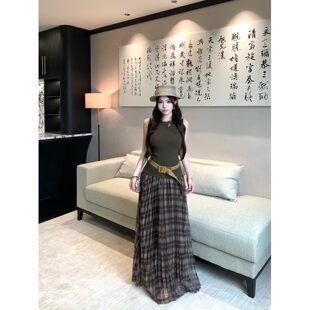 辣妹修身 军绿色性感露背无袖 美式 设计感打底衫 上衣外穿 背心女夏季