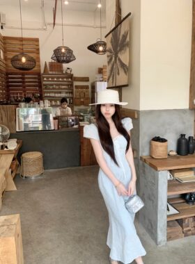 宅女家甜美风方领蕾丝拼接连衣裙女装春季新款别致修身显瘦长裙