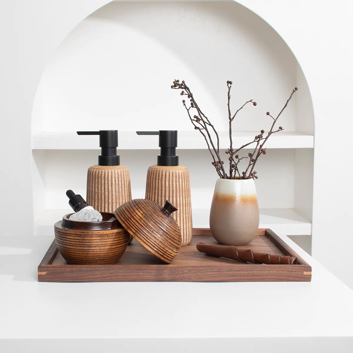 卫浴台面托盘套装新中式实木洗手液按压瓶花艺摆件样板房卫生间