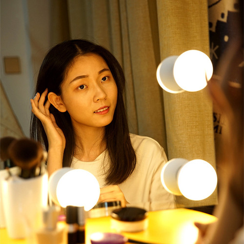 可遥控吸盘免打孔充电镜前补光灯