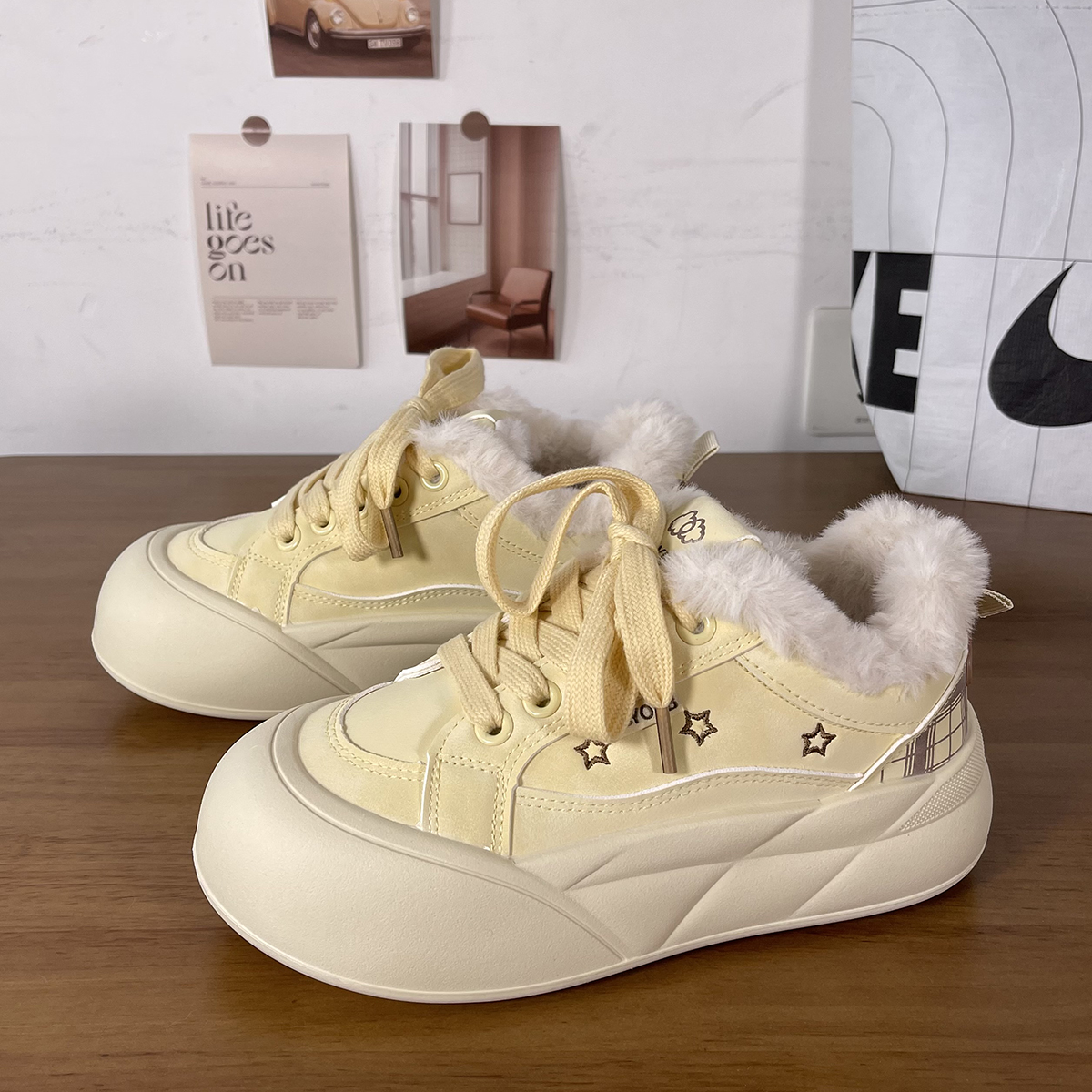 棉鞋加绒保暖休闲学生加厚冬季星星鞋韩版小白鞋ins板鞋女鞋子潮