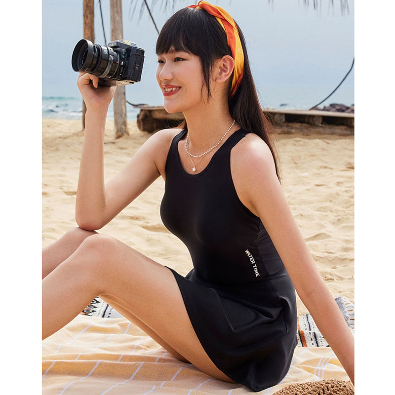 新款显瘦遮肚连衣裙式泳装女