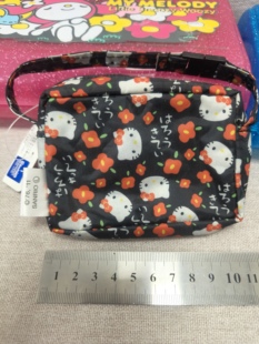 Hellokitty中古稀有2011年迷你小花手拎包。收纳包，挂包，全新