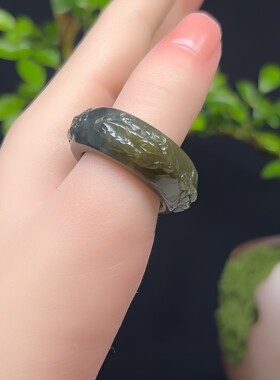 玉貔貅扳指乌鸡种黄翡A货翡翠