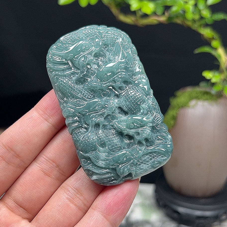 天然A货翡翠玉石大件龙牌挂件老坑蓝水精雕九龙玉佩男款生肖龙牌