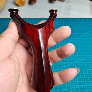 【星宸户外】小叶紫檀弹弓实木天罡扁皮户外大威力高精准弹弓包邮