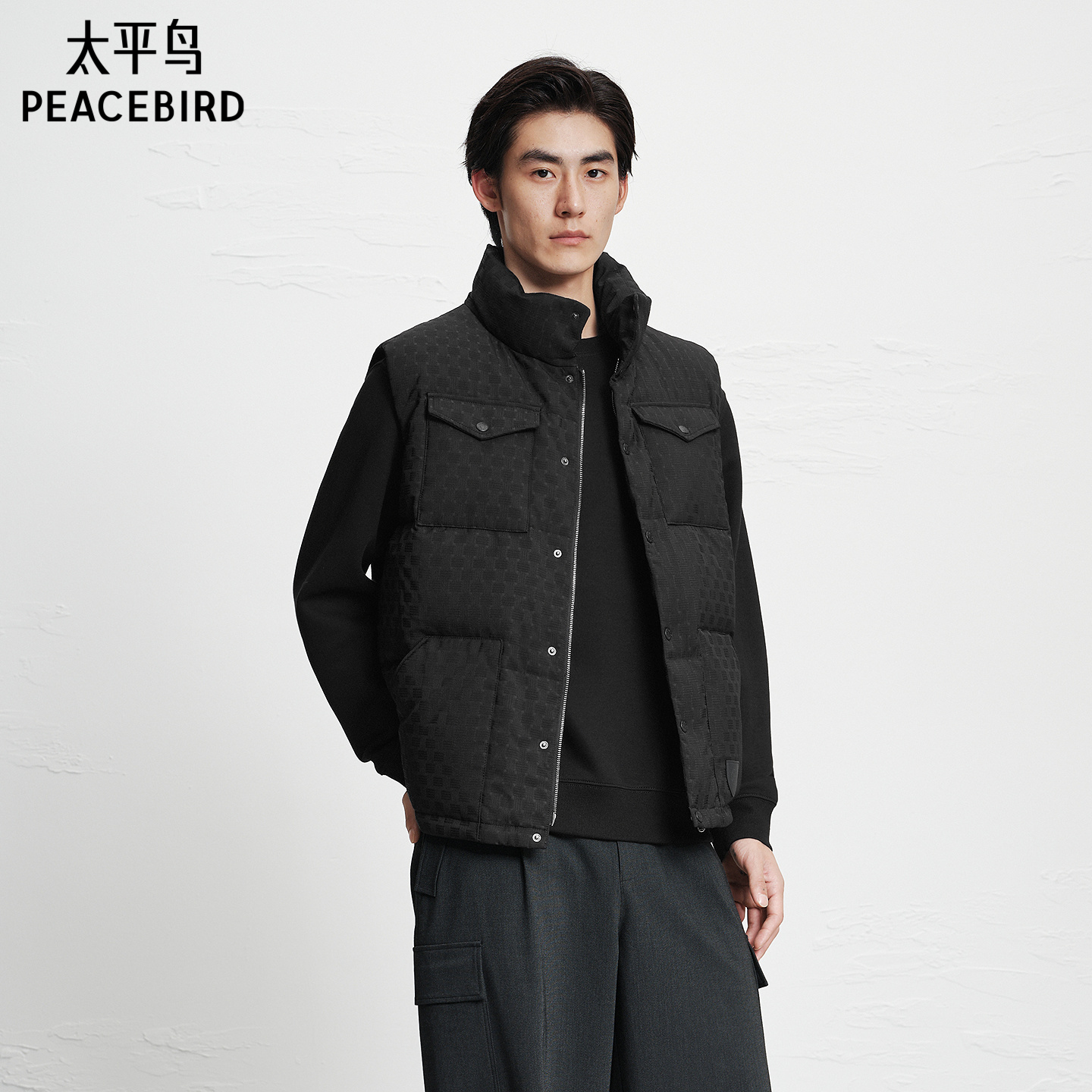 太平鸟男装 保暖防寒背心男冬季黑色宽松潮流羽绒马甲男