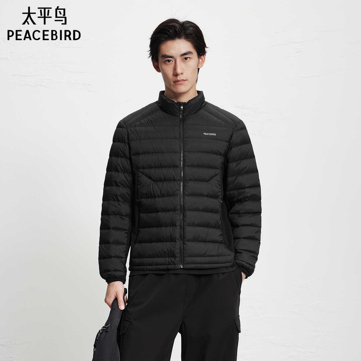 太平鸟男装 黑色羽绒服冬季保暖防寒服轻薄立领羽绒外套