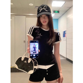 设计感小众辣妹修身 T恤女夏季 显瘦上衣ins潮 撞色条纹正肩短袖 美式