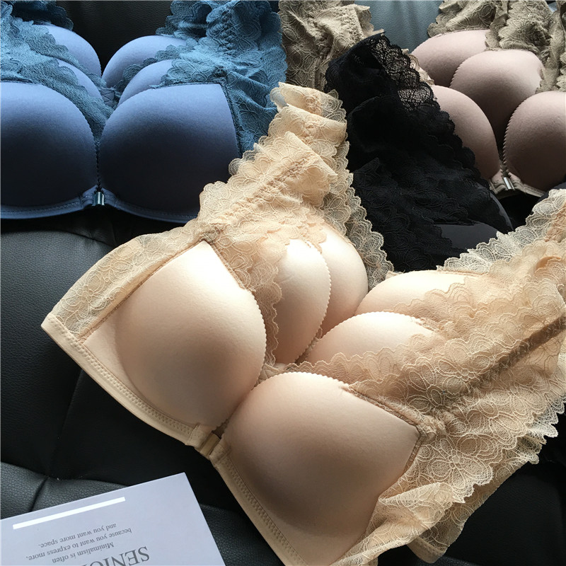 聚拢收副乳无痕蕾丝文胸蝴蝶杯