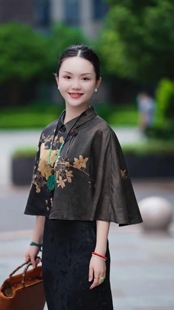欧货国风斗篷披肩外套女装春秋2026新款高端奢华真丝桑蚕丝香云纱