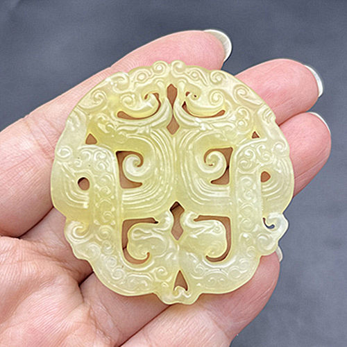 岫玉镂空龙凤玉佩吊坠挂坠