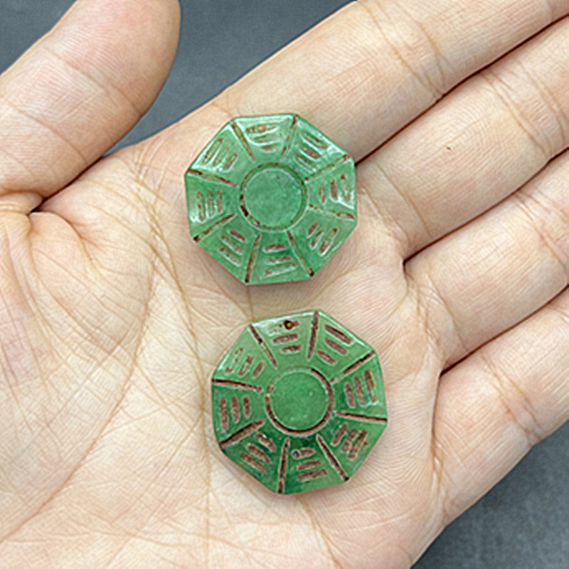翡翠八卦吊坠挂件老玉仿古玉男女款八卦玉佩颈饰项链玉坠玉石挂坠
