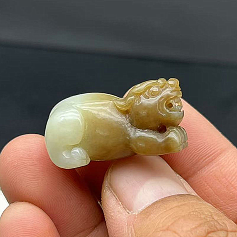 和田玉貔貅吊坠挂件古玩玉器