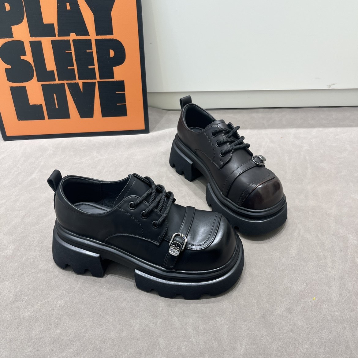 英伦风粗跟增高制服jk小皮鞋女2026春季新款街拍时尚皮带扣小皮鞋