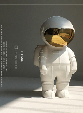 创意简约太空人模型宇航员车载摆件男生礼物汽车公仔装饰轻奢可爱