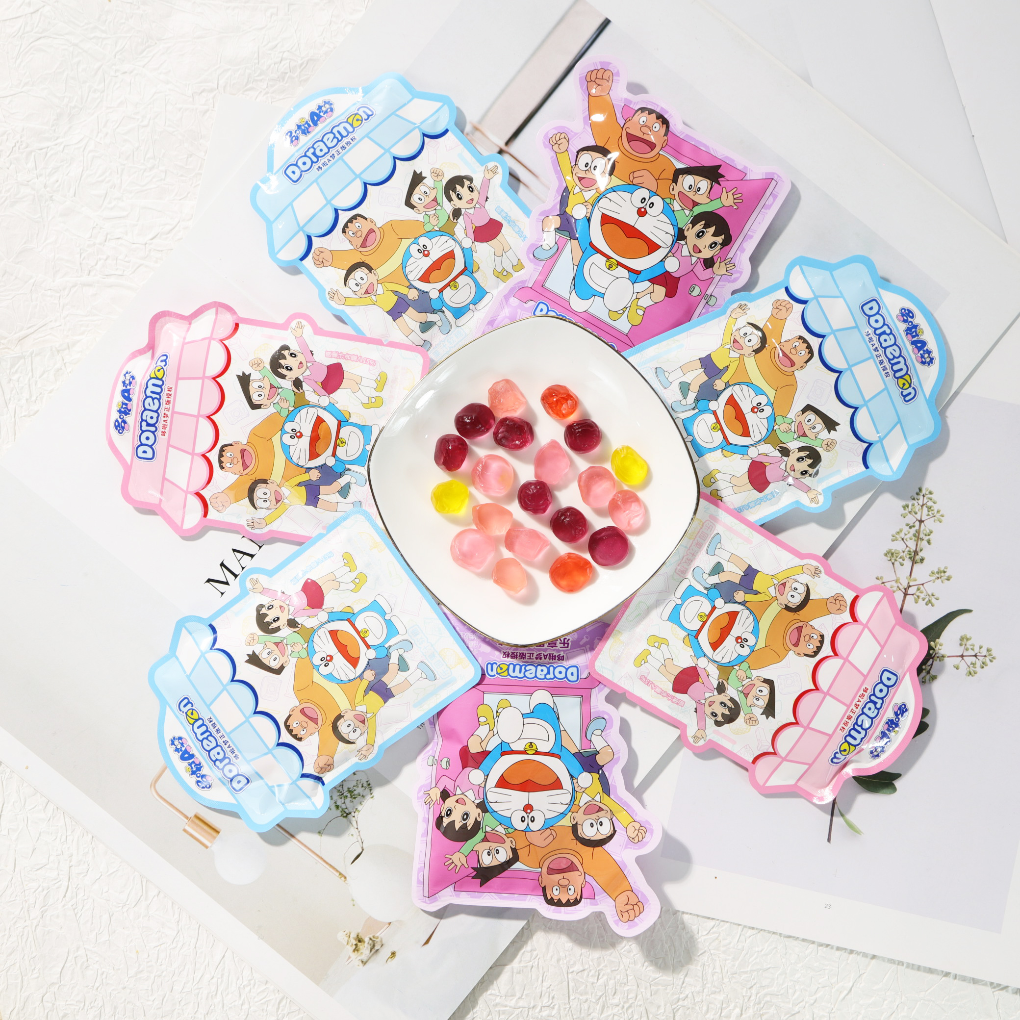 哆啦A梦乐园果汁软糖(综合味)幼儿园生日卡通散装糖批发约22包/斤