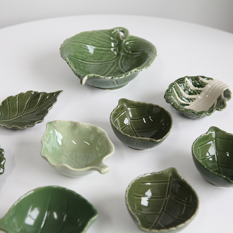 胖兔美家出口单陶瓷手绘釉下彩多款好看的树叶形状蘸碟调味碟盘子