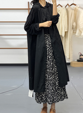 2023春款轻盈薄款法式学院风无袖长裙素凡卡单排扣口袋开衫连衣裙